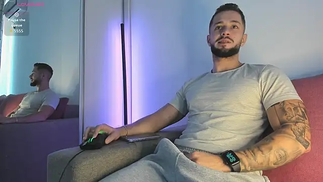 عرض كام nicholasX1