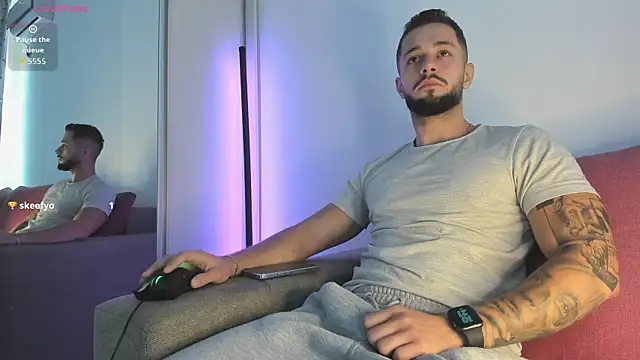 nicholasX1 Show Webcam