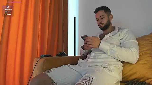 nicholasX1 Show Webcam