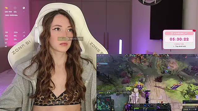 Chat +18 de moleculegirl ao vivo