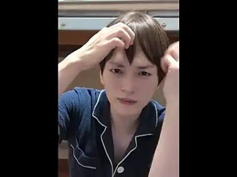 Show modela mgnhiroyuki na web-kameri