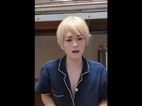Show modela mgnhiroyuki na web-kameri