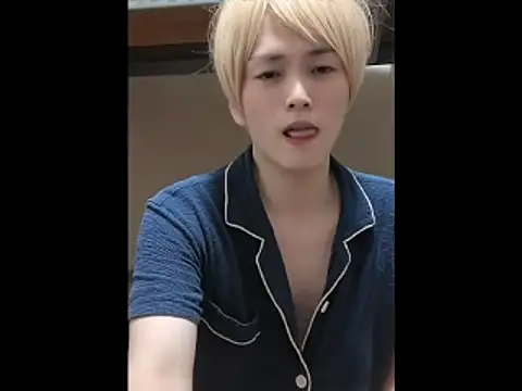 Show modela mgnhiroyuki na web-kameri