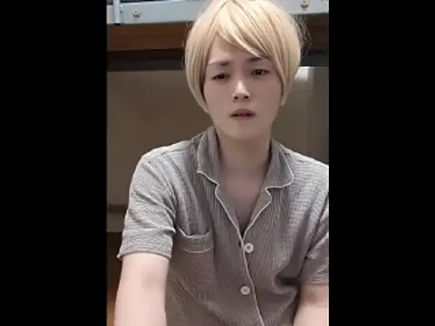Show modela mgnhiroyuki na web-kameri