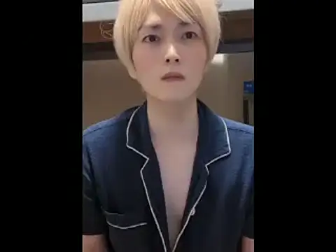 Show modela mgnhiroyuki na web-kameri