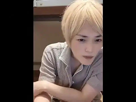 Show modela mgnhiroyuki na web-kameri