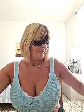 Онлайн чат XXX Gattina74