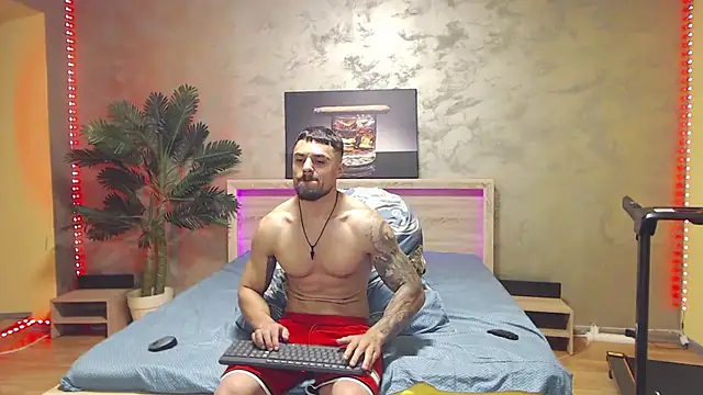 Tiberius_hunk Pertunjukan Webcam