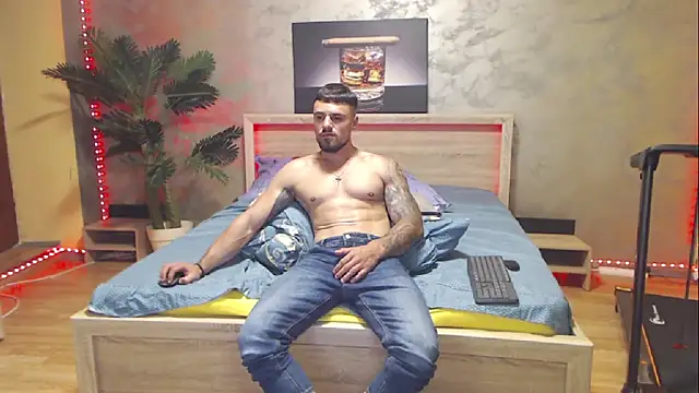 Tiberius_hunk Webcam Show