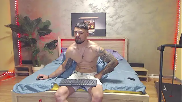 Tiberius_hunk Шоу с уебкамера