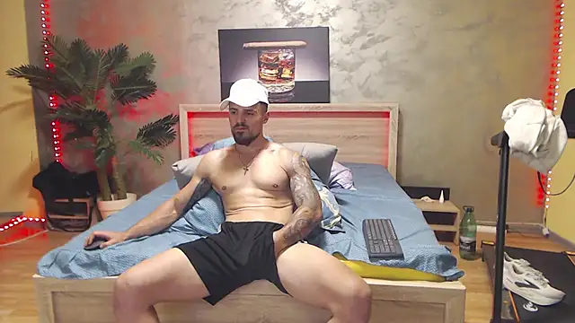 Tiberius_hunk's Webcam Show