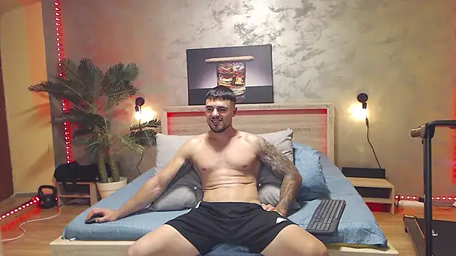 Tiberius_hunk webkamerás műsora