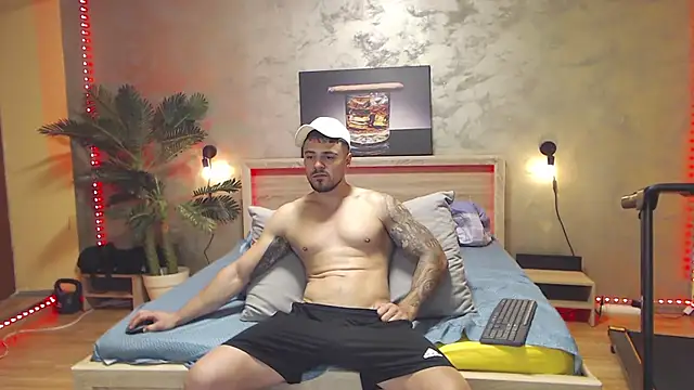 Tiberius_hunk: вебкам-шоу
