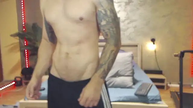 Tiberius_hunk Webcam Show