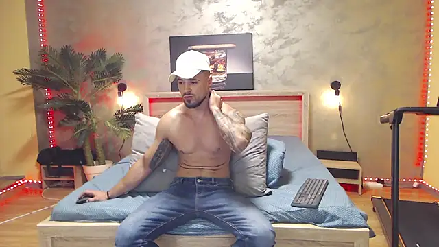 Tiberius_hunk Show in webcam