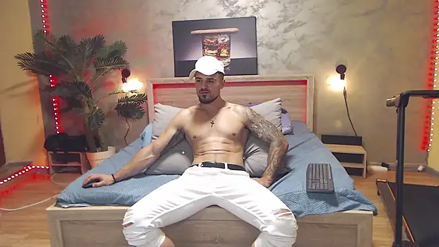 Pertunjukan Kamera Web Tiberius_hunk