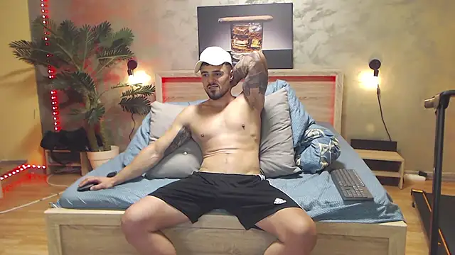 Tiberius_hunk: вебкам-шоу