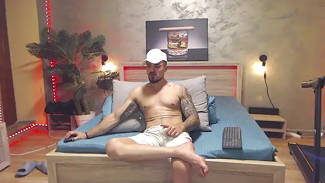 Tiberius_hunk's Webcam Show