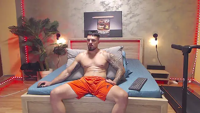 Show de Tiberius_hunk na webcam