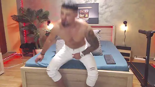 Show de Tiberius_hunk na webcam