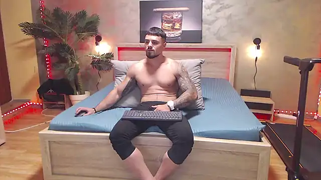 Tiberius_hunk: вебкам-шоу