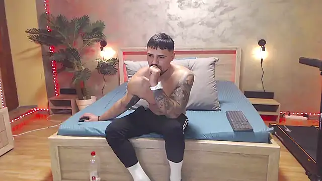 Вебкам-шоу Tiberius_hunk