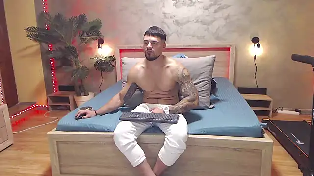 Tiberius_hunk's Webcam Show