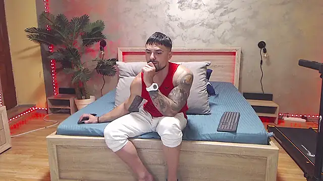 Tiberius_hunk Show Webcam