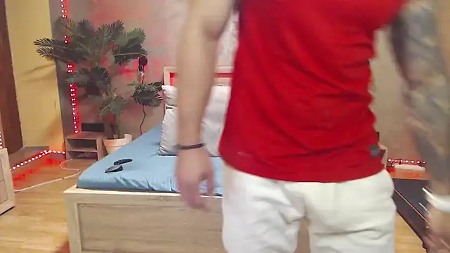 Show de Tiberius_hunk na webcam