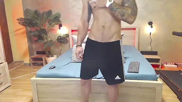 Tiberius_hunk Adlı Modelin Web Kamerası Şovu