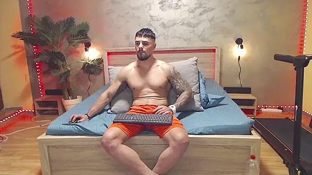 Tiberius_hunk: вебкам-шоу