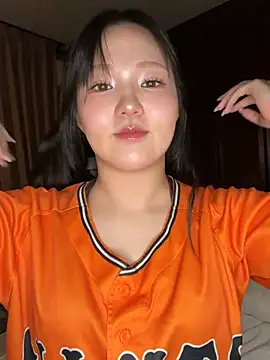 MinaKubo Chat XXX in diretta