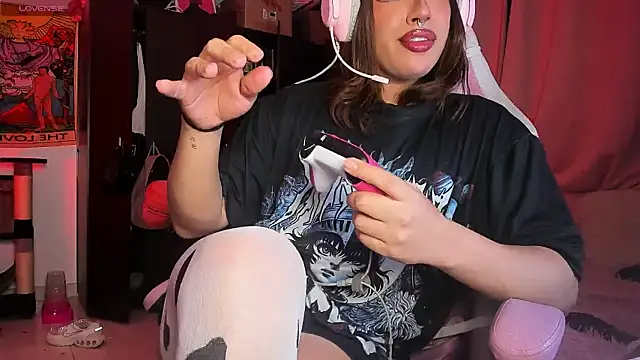 Loona_s Show Webcam