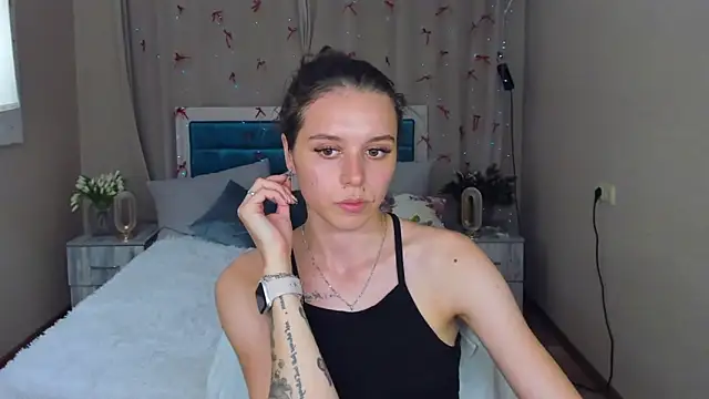 دردشة EmelyMason الجنسية المباشرة