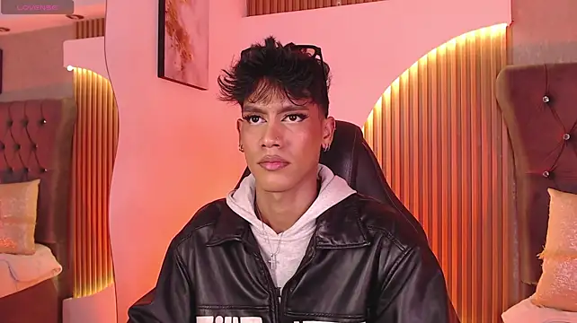 Jonas_Riversn Webbikameraesitys
