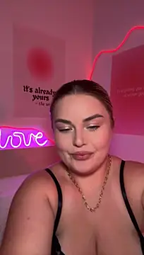 April_Vancee Chat XXX in diretta