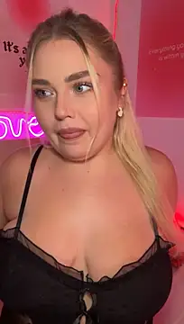 April_VanceeのライブXXXチャット