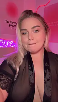 April_Vancee Chat XXX in diretta
