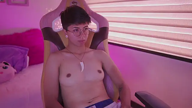 Chat +18 de tommy_blue ao vivo
