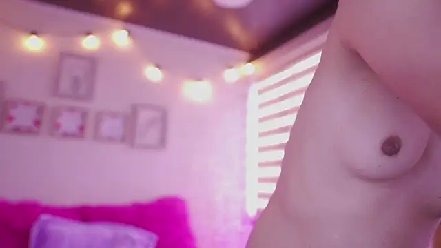 tommy_blue – Naživo chatovacia miestnosť