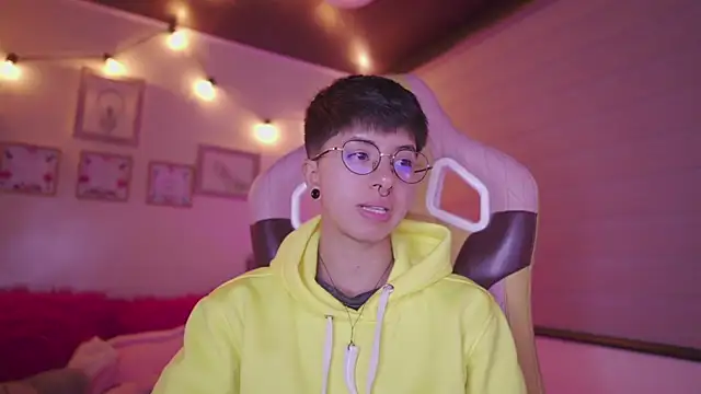 Chat XXX en directo de tommy_blue