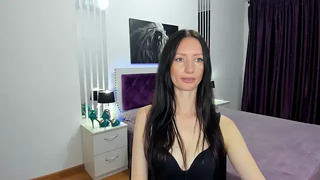 NikaHoney's Live XXX Chat