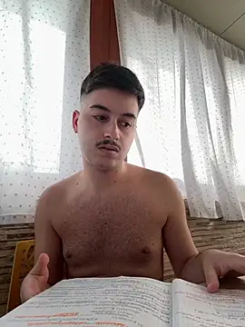 ategurl192 webkamerás műsora