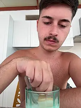 ategurl192 Webcamshow