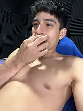 nic_2005 Webcam show