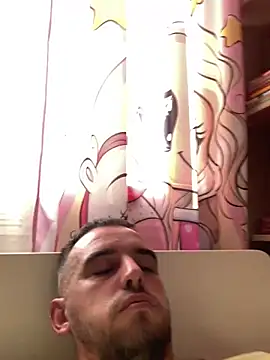 Živý XXX chat Maxpeins