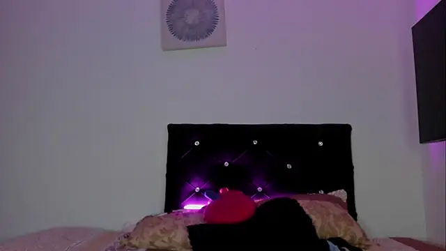 Živá chatovací místnost Celestte