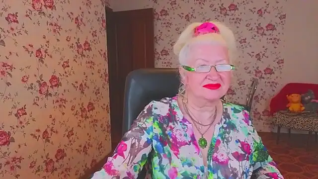 Pokazy przed kamerką – Maya_Mayflower