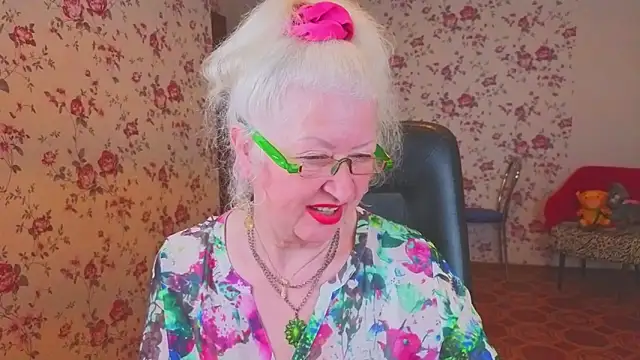 Maya_Mayflower's Live XXX Chat