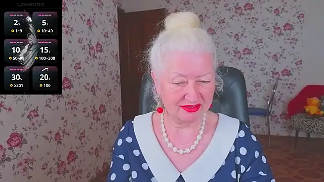 Pokazy przed kamerką – Maya_Mayflower